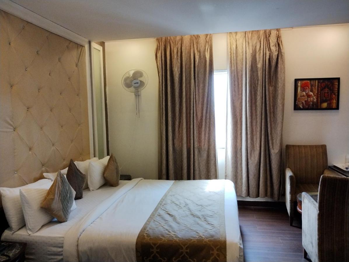 Hotel Wti Airport Grand Delhi New Delhi Ngoại thất bức ảnh