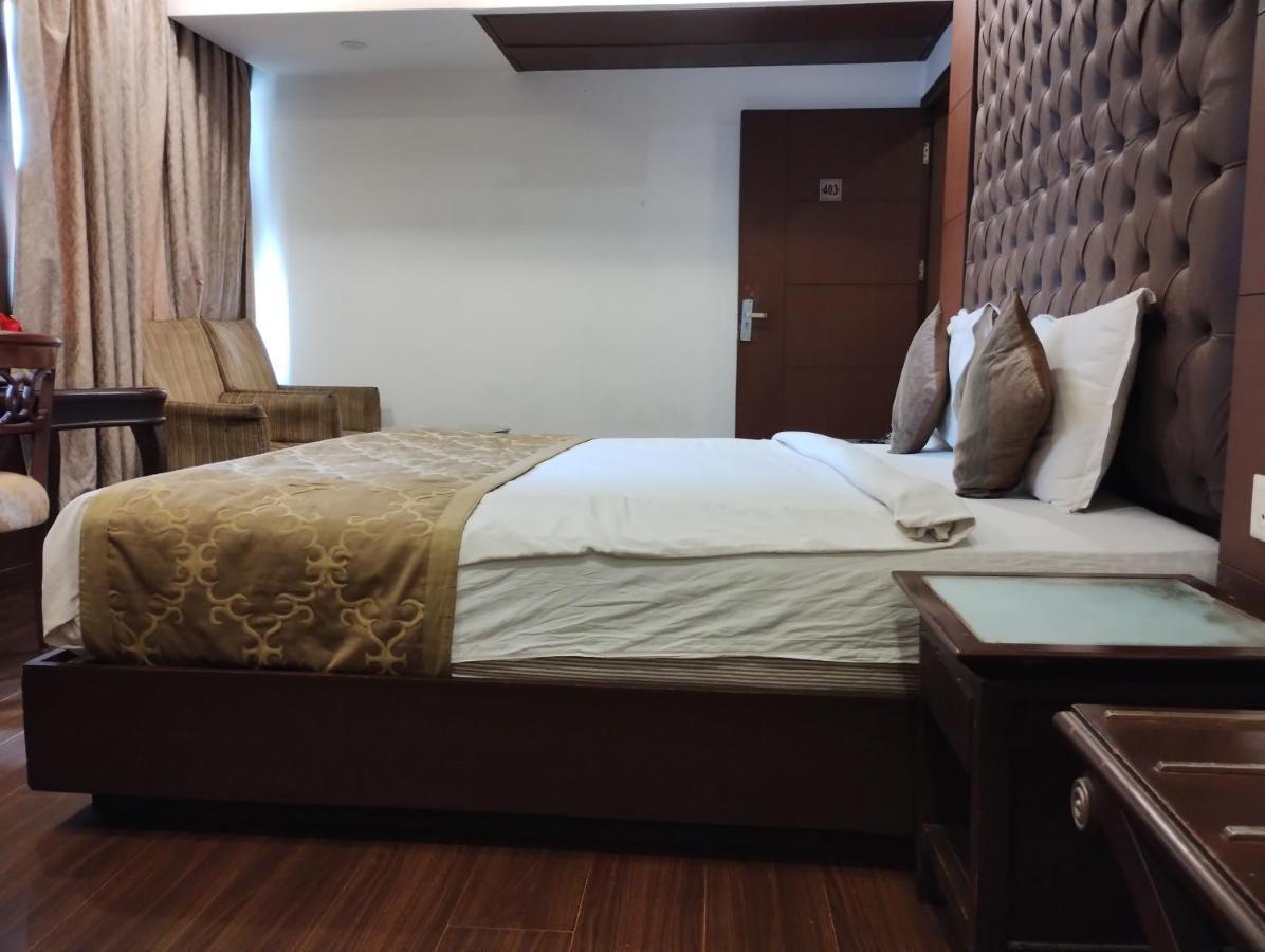 Hotel Wti Airport Grand Delhi New Delhi Ngoại thất bức ảnh