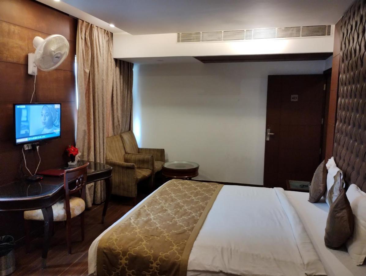 Hotel Wti Airport Grand Delhi New Delhi Ngoại thất bức ảnh