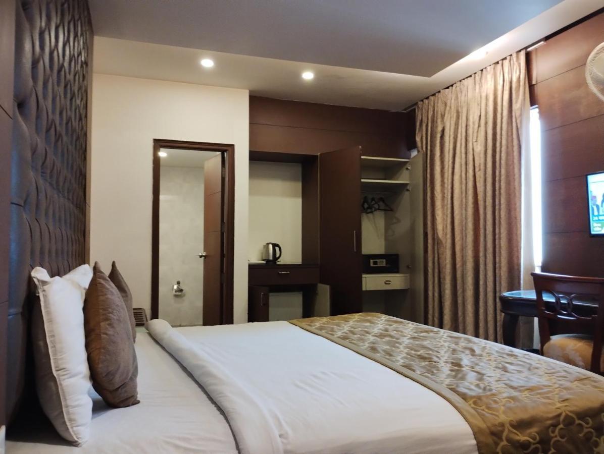 Hotel Wti Airport Grand Delhi New Delhi Ngoại thất bức ảnh