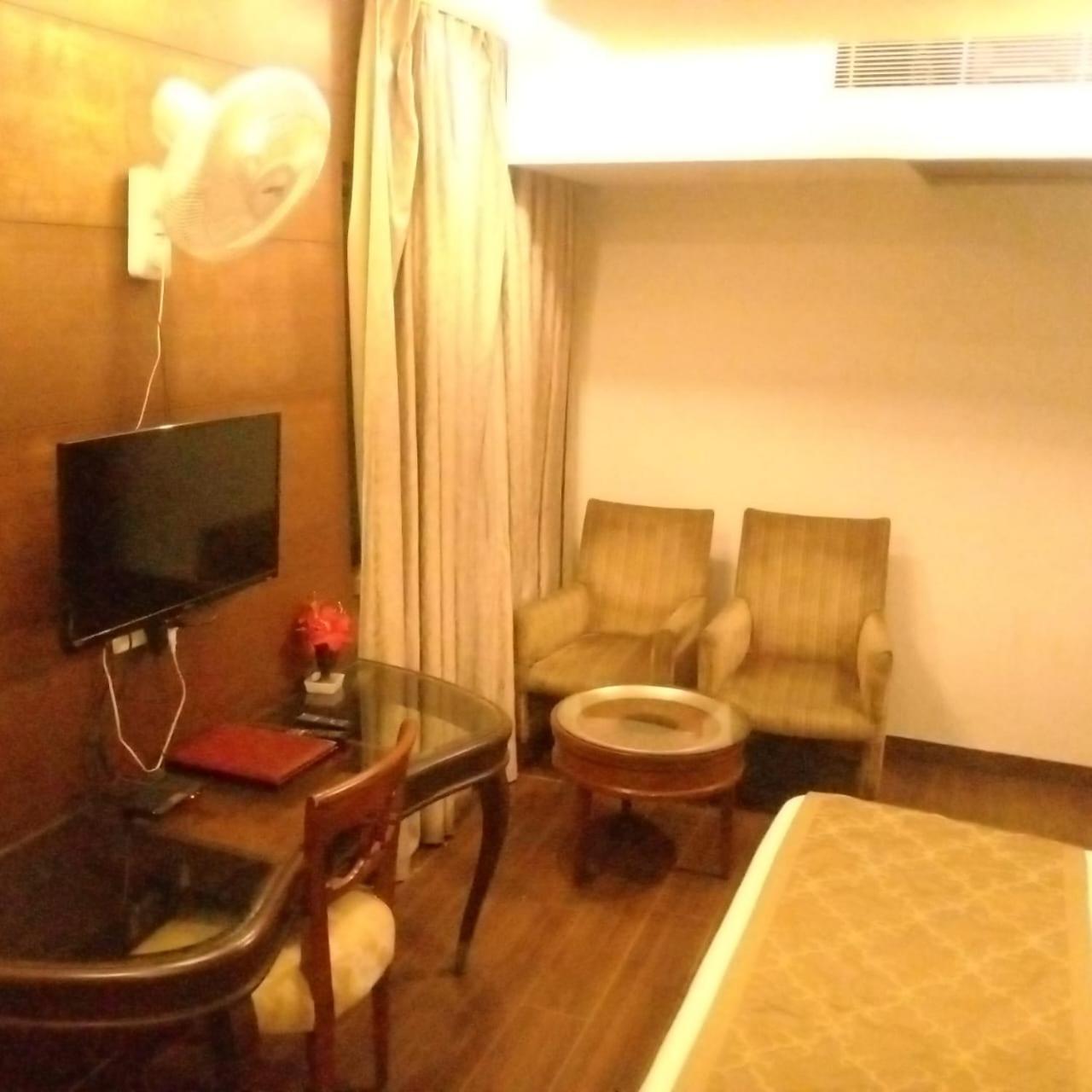 Hotel Wti Airport Grand Delhi New Delhi Ngoại thất bức ảnh