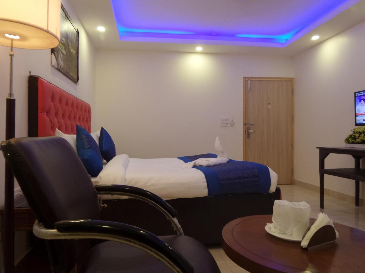 Hotel Wti Airport Grand Delhi New Delhi Ngoại thất bức ảnh